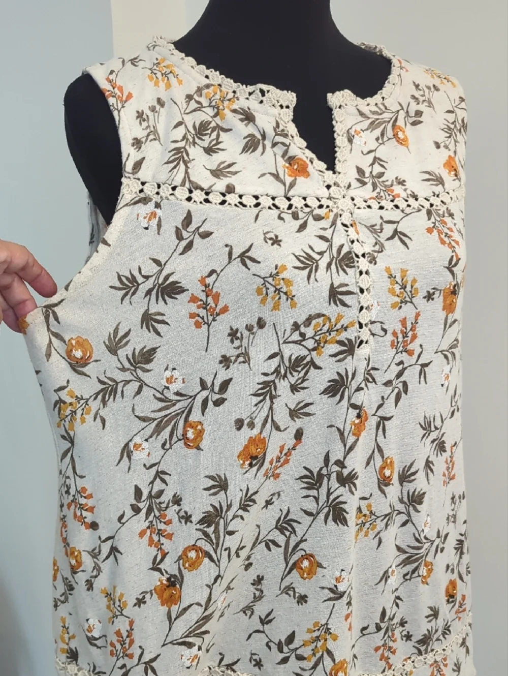 Lucky Brand Boho Floral Crochet Lace Trim Sleeveless Blouse Tank Top LARGE